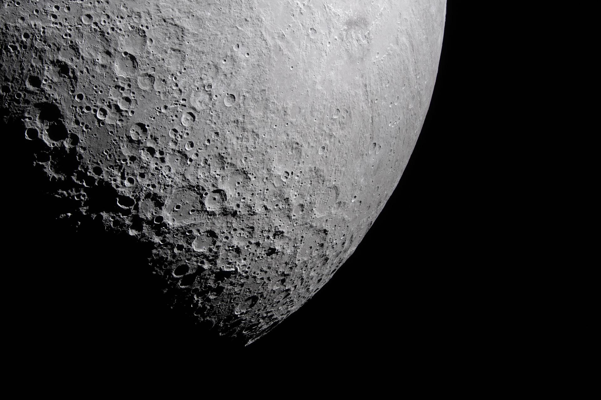 Original source for Lunar landscape — reveal crater depth